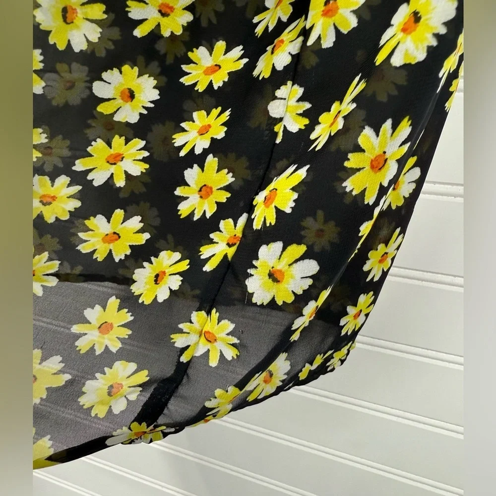 Iris women’s sheer black & yellow floral tank, decorative strap back. Size Large - Picture 6 of 6